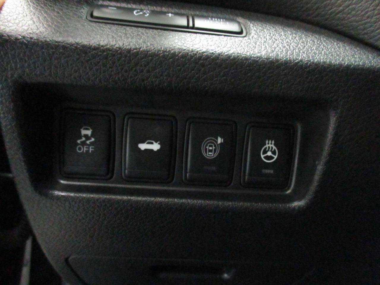 Used 2015 Nissan Altima 2.5 SL w/ Technology Package FWD image 19