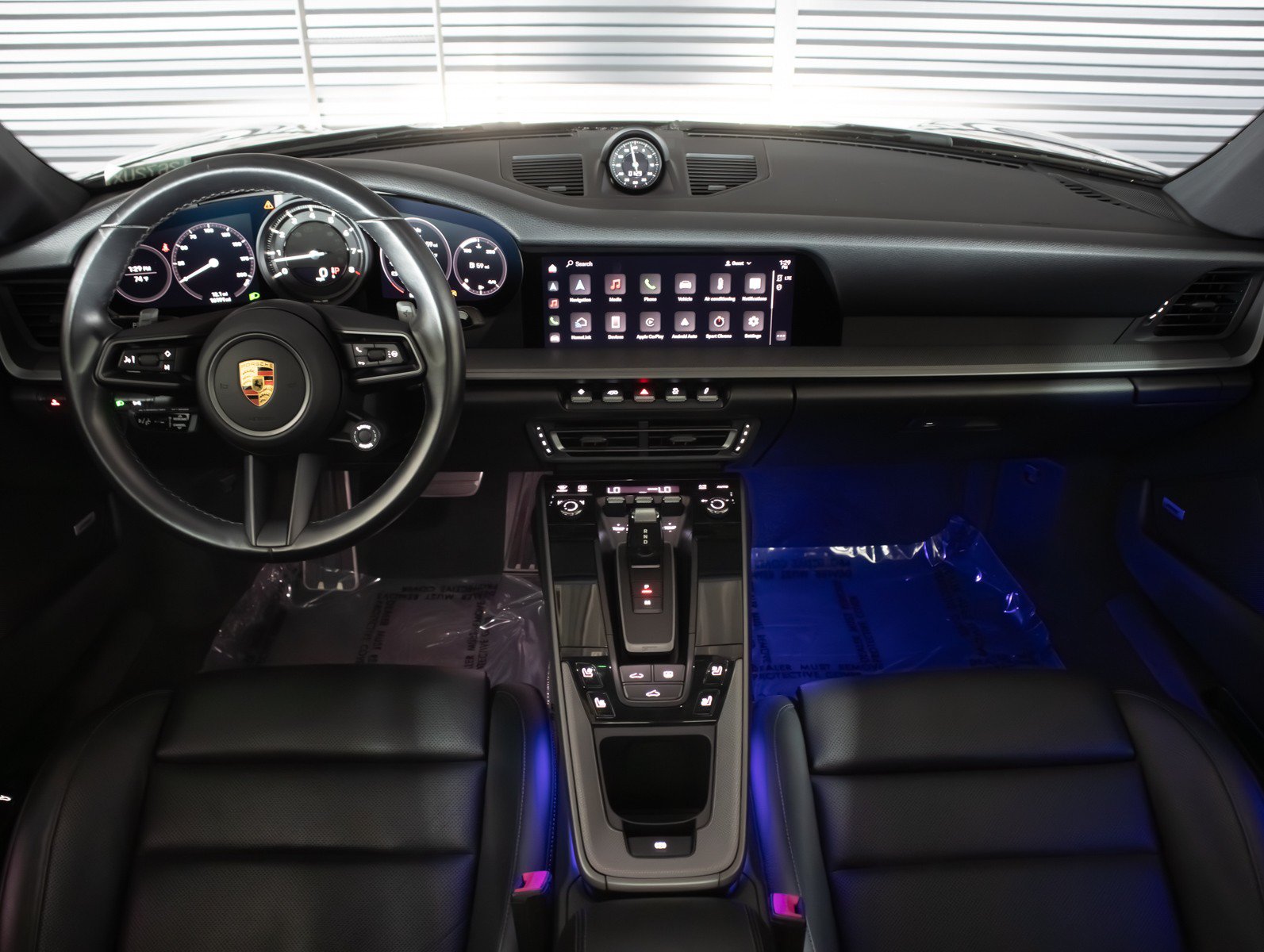 Used 2022 Porsche 911 Carrera w/ Premium Package RWD image 14
