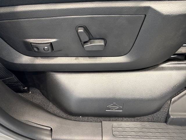 New 2026 RAM 3500 Laramie w/ Night Edition AWD/4WD image 31
