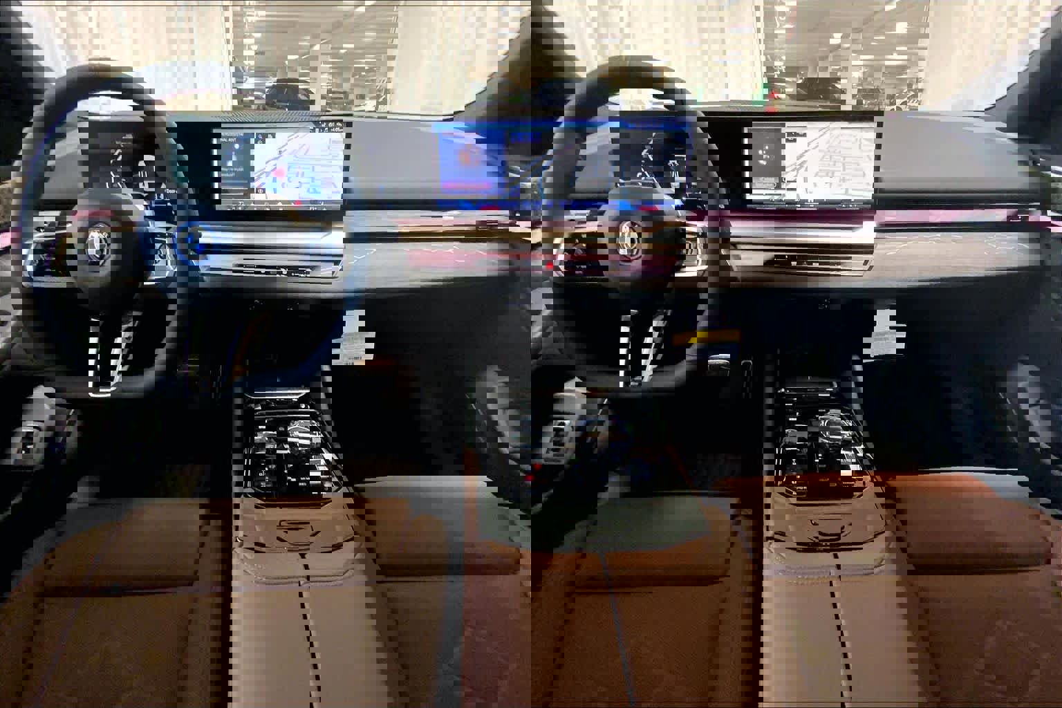 New 2026 BMW 550e xDrive w/ Executive Package AWD/4WD image 5