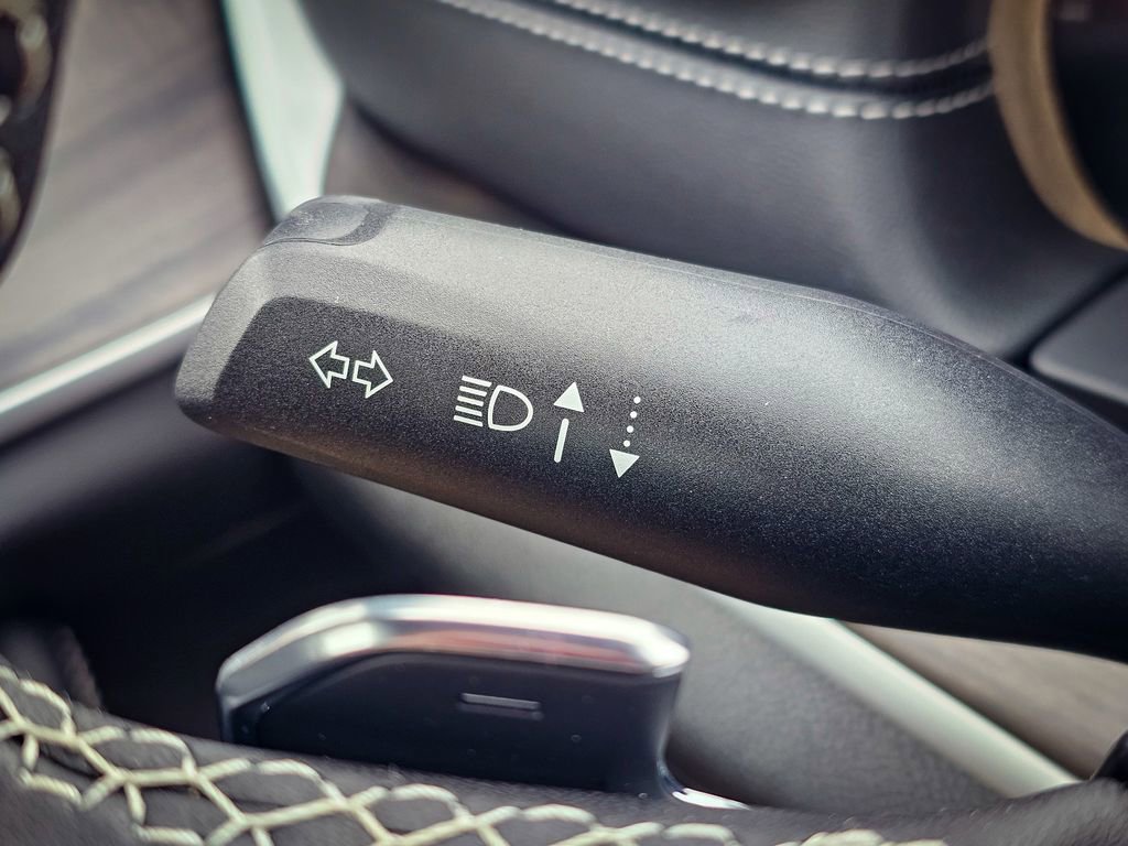 New 2026 Jeep Grand Cherokee Laredo image 18