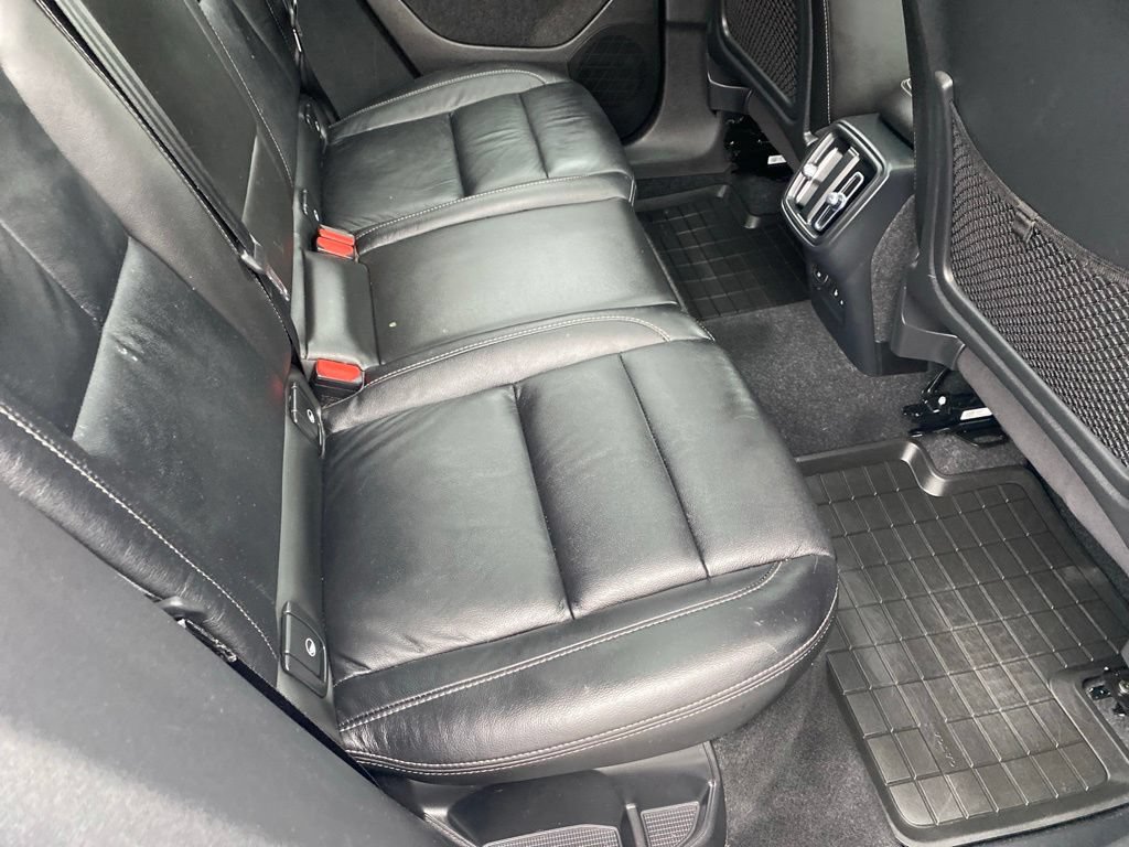Used 2023 Volvo XC40 B5 Ultimate AWD/4WD image 25