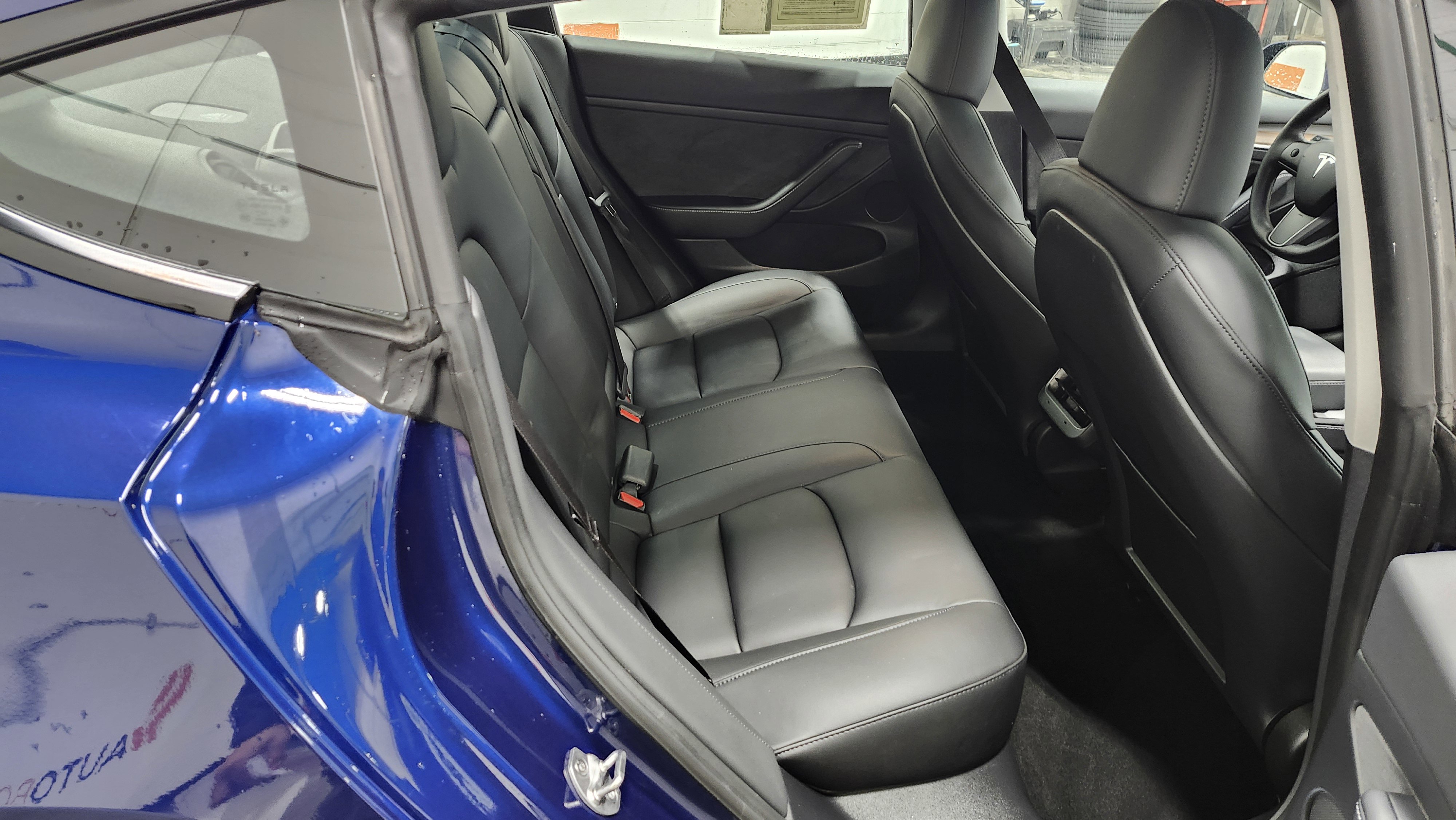 Used 2023 Tesla Model 3 Standard Range image 17