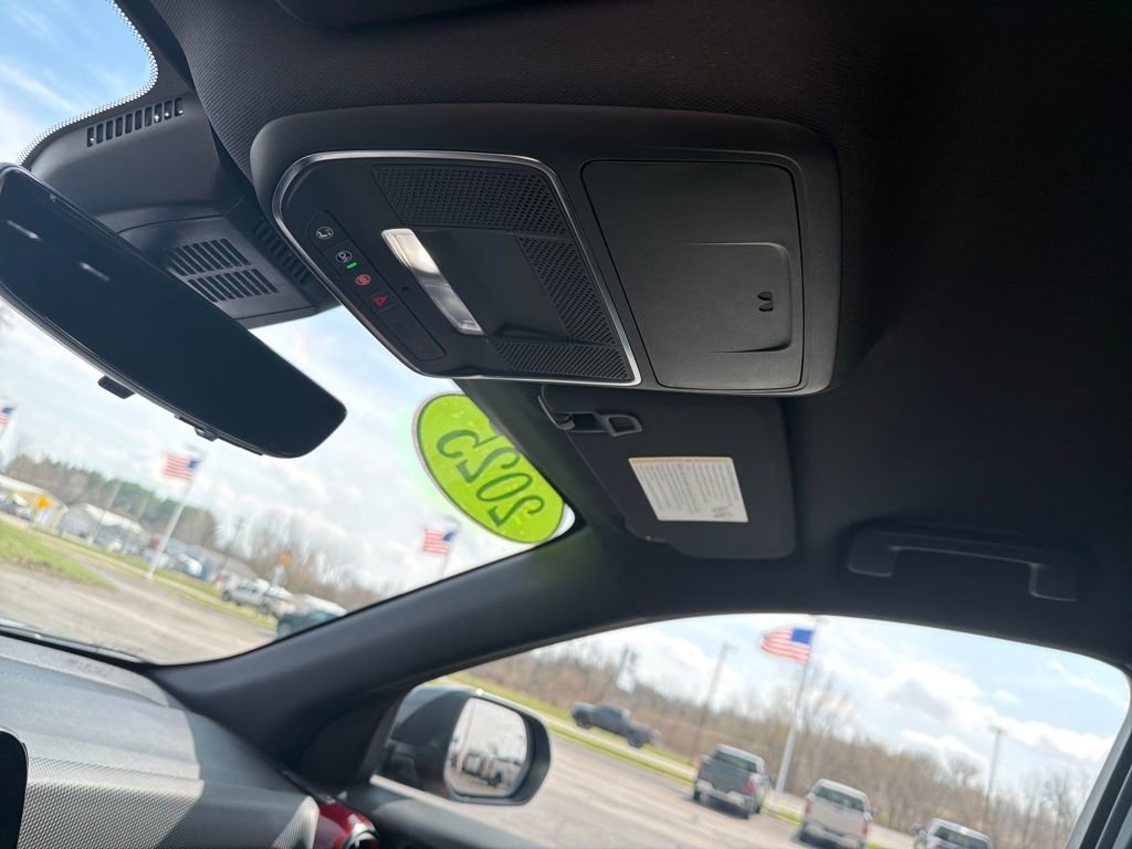 Used 2025 Chevrolet Equinox RS w/ Safety and Technology Package image 21