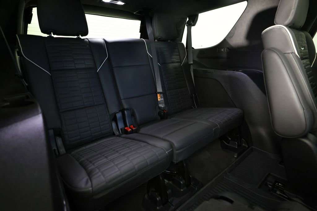 Used 2025 Cadillac Escalade V image 11
