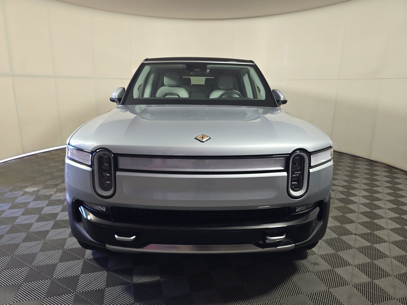 Used 2023 Rivian R1S Adventure Quad AWD/4WD image 8