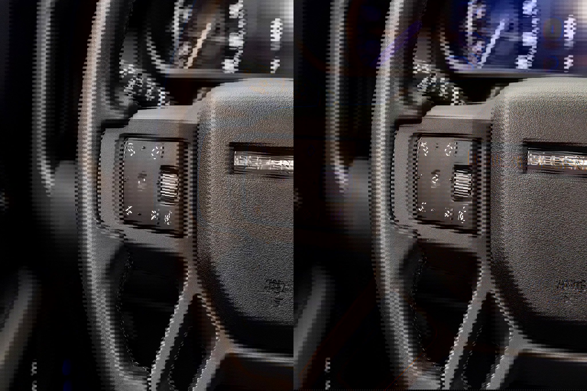 Used 2023 Land Rover Defender 130 X-Dynamic SE AWD/4WD image 45