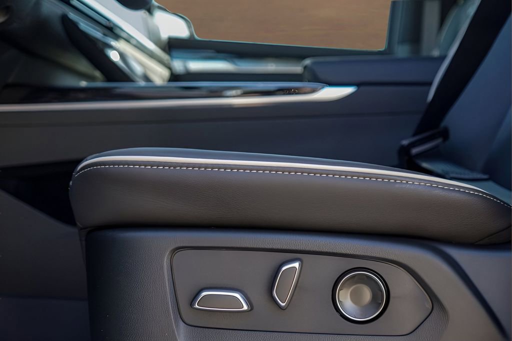 New 2026 Cadillac Escalade Sport w/ Touring Package image 18