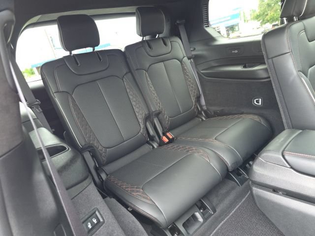 Used 2025 Jeep Grand Cherokee L Summit AWD/4WD image 61