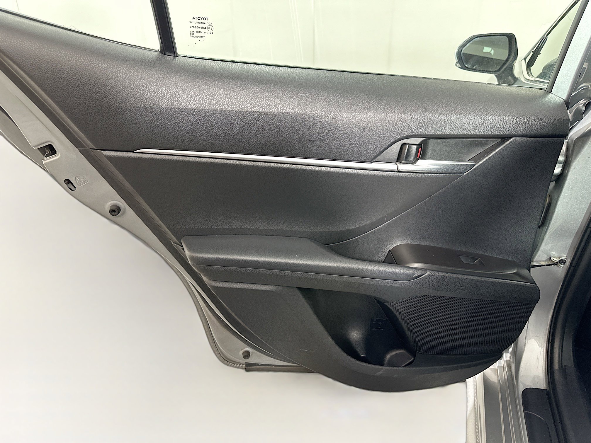 Used 2023 Toyota Camry SE FWD image 24