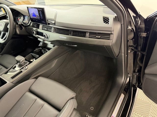 Used 2024 Audi A4 2.0T Premium image 23
