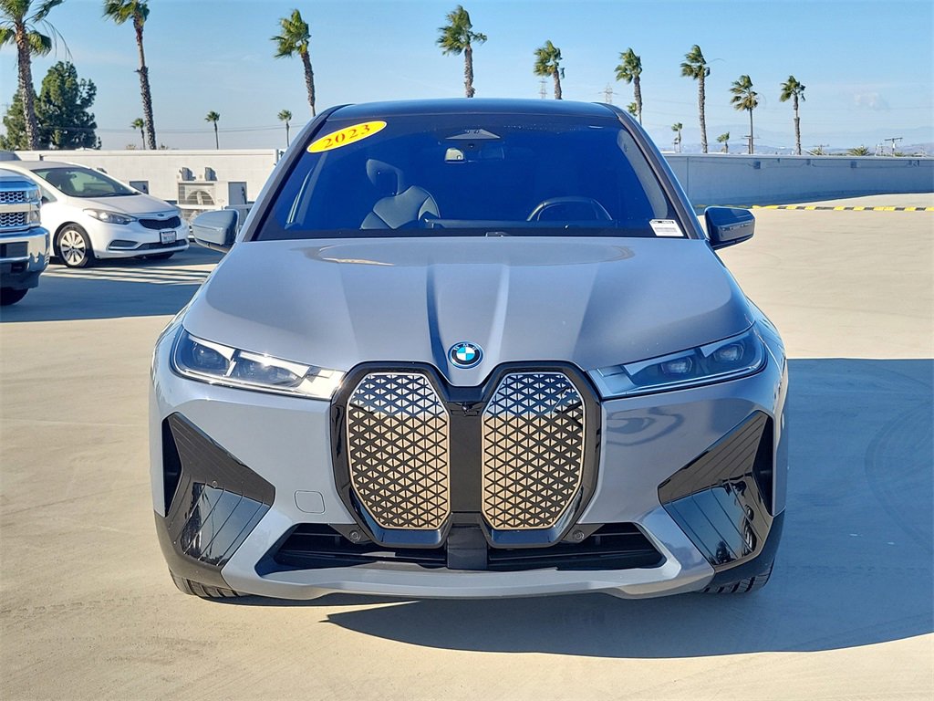 Used 2023 BMW iX xDrive50 image 28