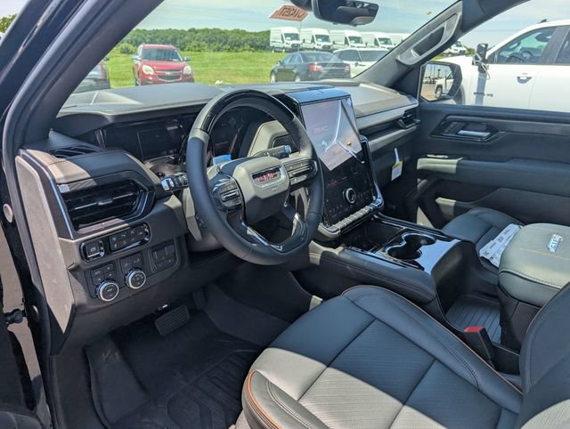 New 2026 GMC Yukon XL AT4 w/ AT4 Premium Plus Package AWD/4WD image 13