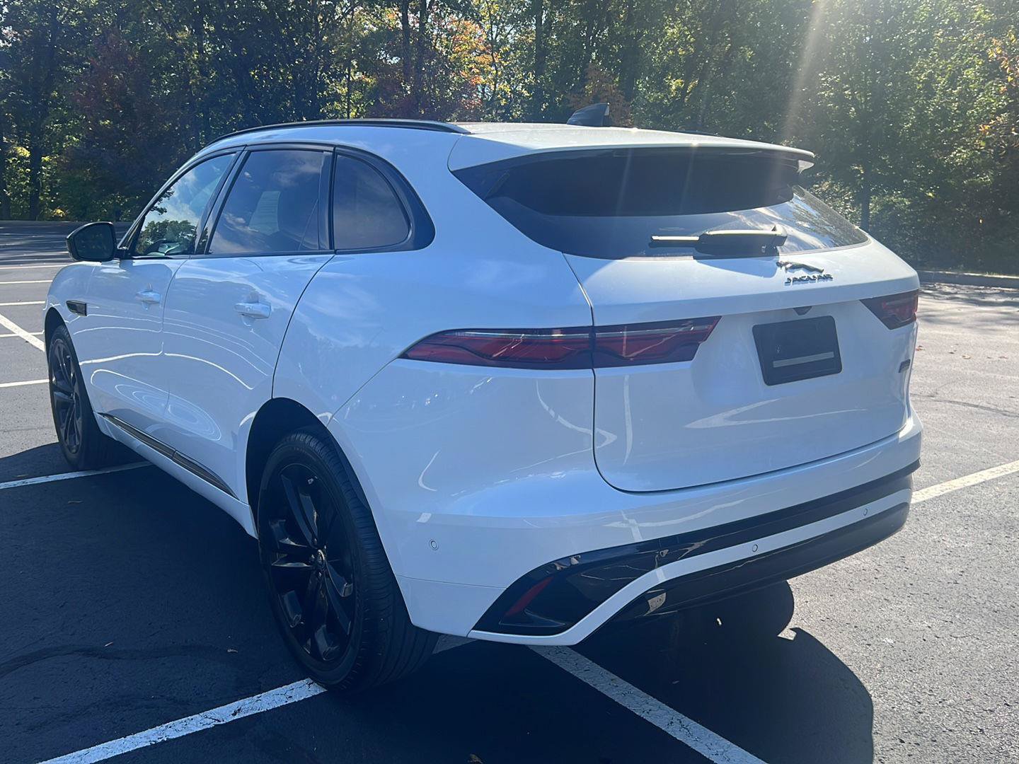 Certified 2026 Jaguar F-PACE R-Dynamic S AWD/4WD image 3