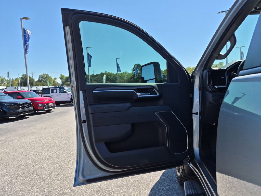 New 2026 Chevrolet Silverado 2500 LT w/ Trail Boss Package AWD/4WD image 12