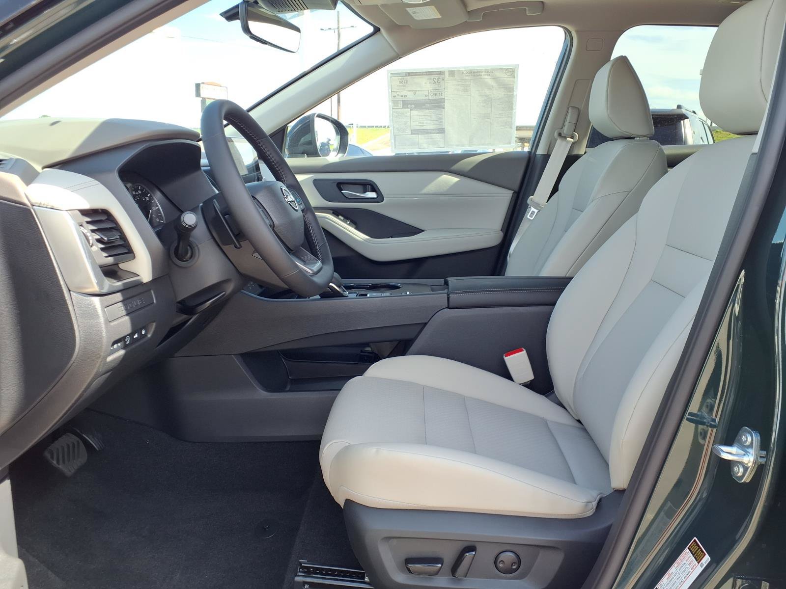 New 2026 Nissan Rogue Dark Armor FWD image 9