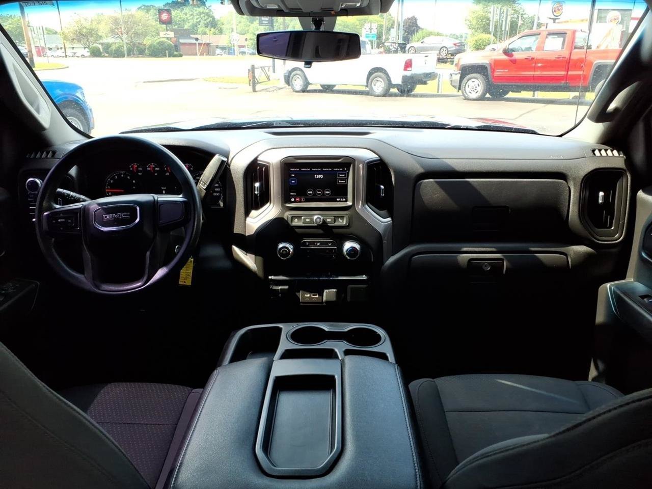 Used 2021 GMC Sierra 1500 4x4 Crew Cab w/ Sierra Value Package image 13