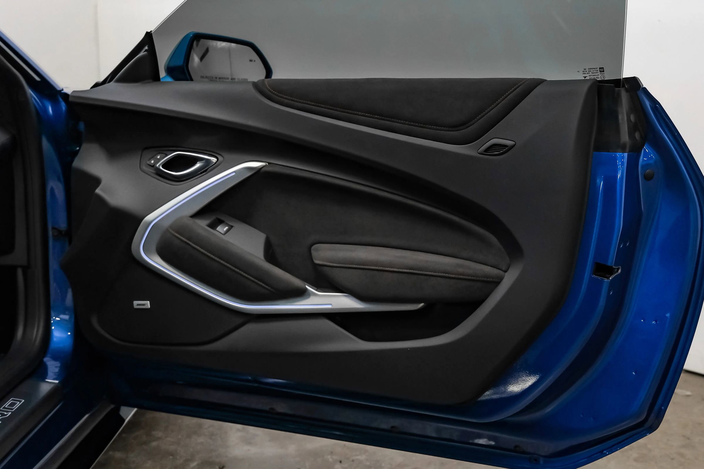 Used 2018 Chevrolet Camaro ZL1 image 29