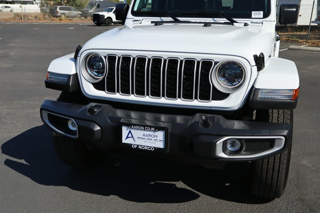 Certified 2026 Jeep Wrangler Unlimited Sahara AWD/4WD image 9