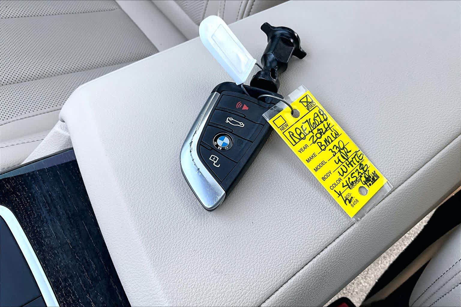 Used 2024 BMW 330i Sedan w/ Premium Package RWD image 14