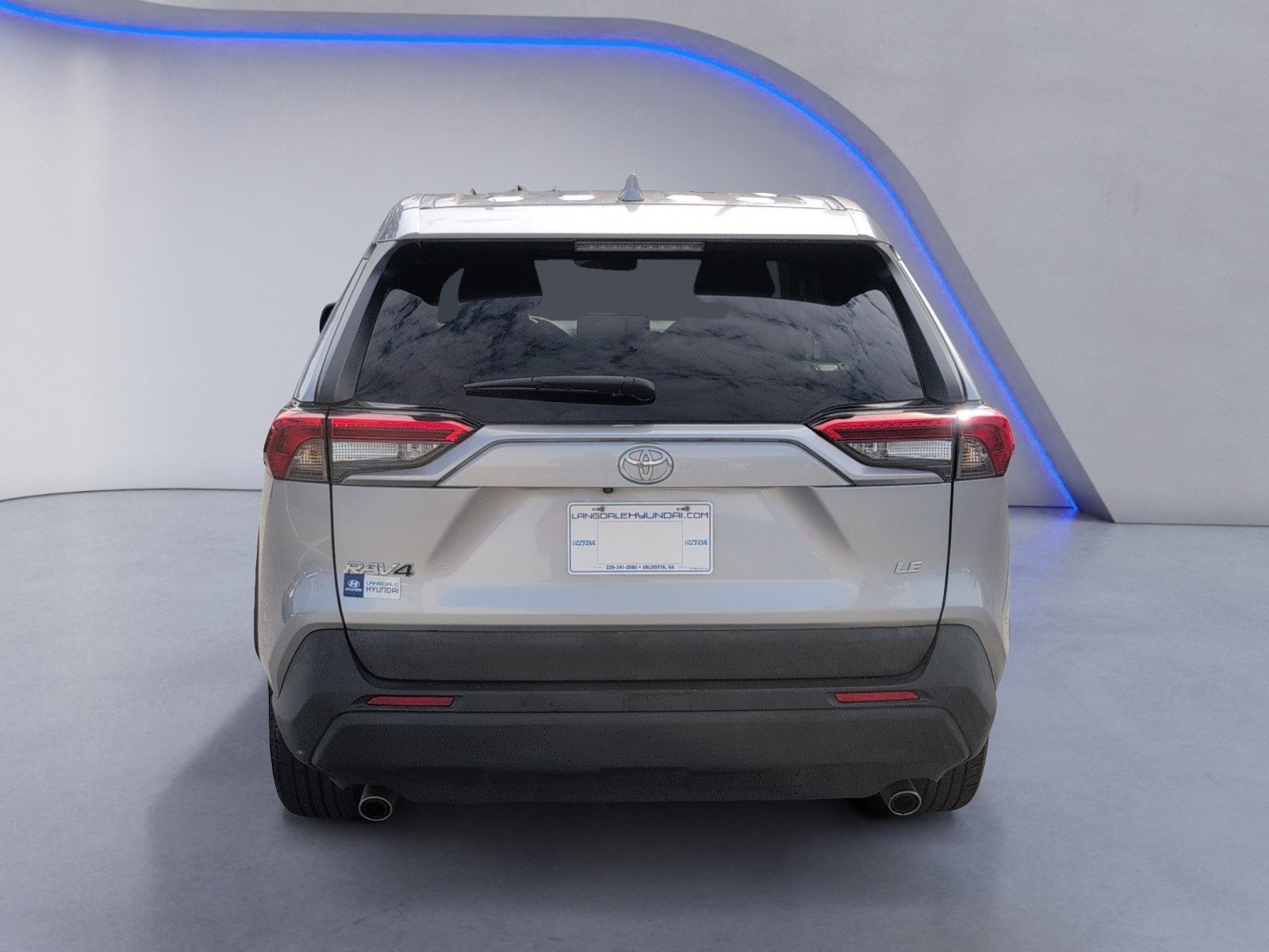 Used 2022 Toyota RAV4 LE image 8