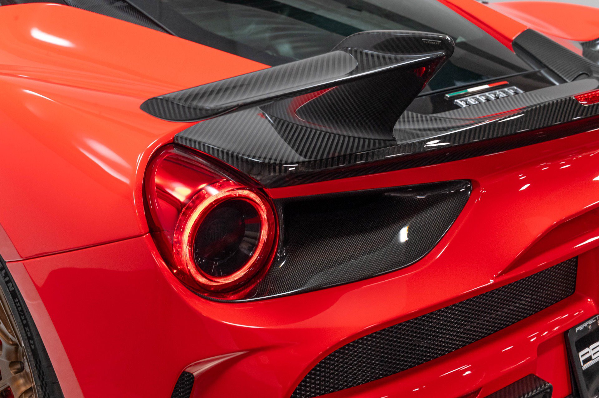 Used 2016 Ferrari 488 GTB RWD image 68
