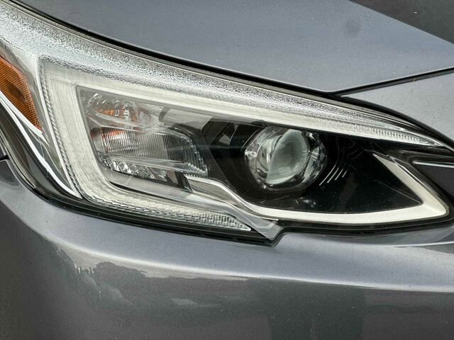 Used 2020 Subaru Outback Limited image 32