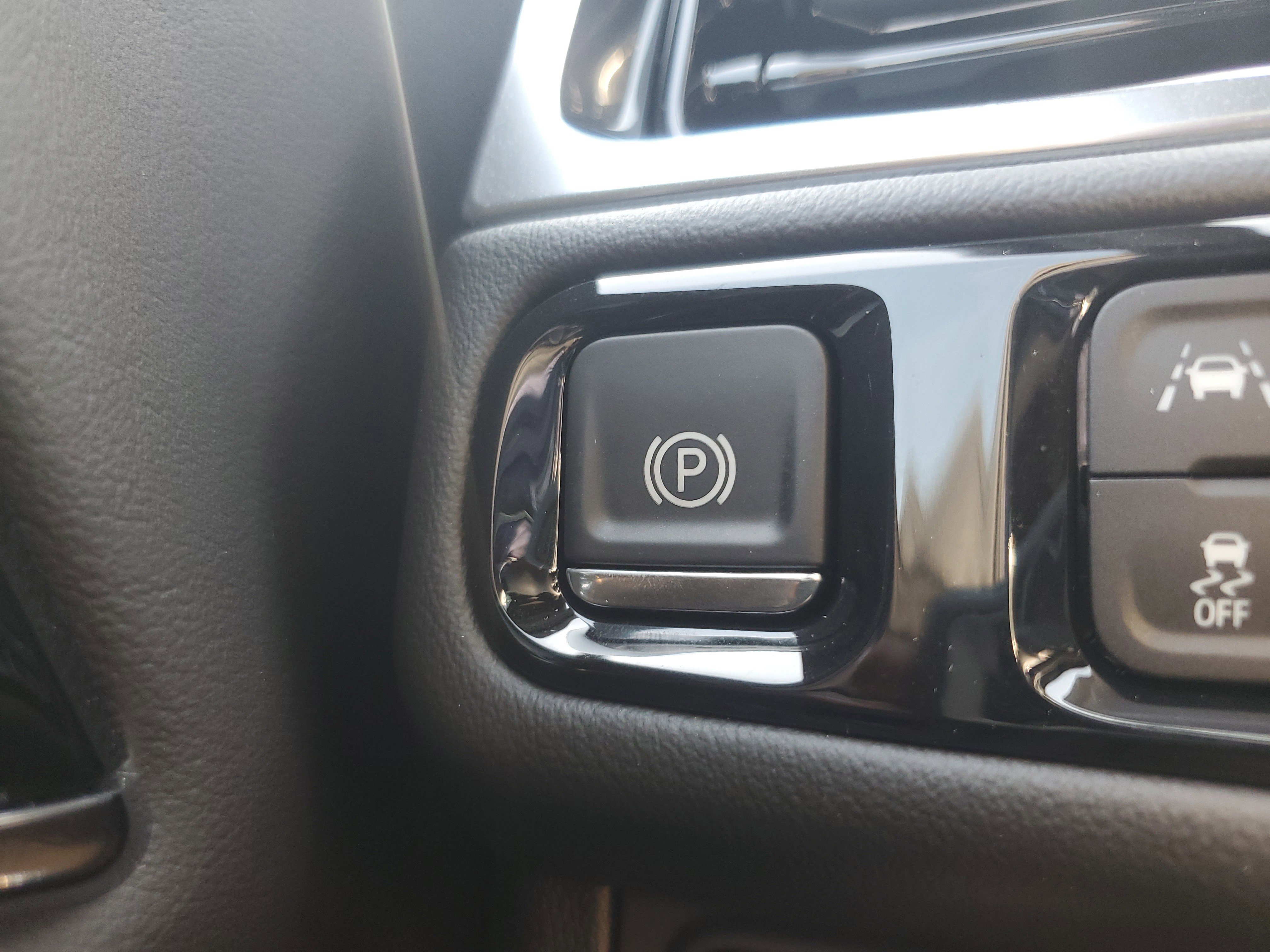 New 2025 GMC Yukon XL Elevation image 29