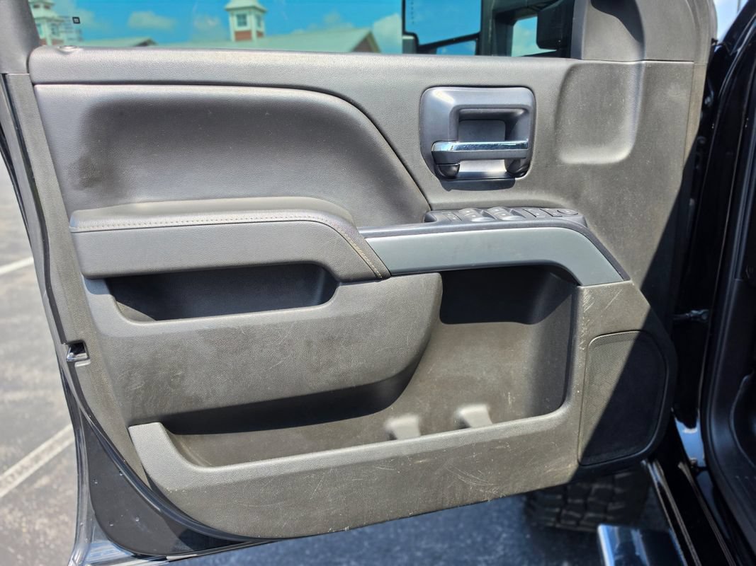 Used 2014 Chevrolet Silverado 1500 LT w/ LT Convenience Package AWD/4WD image 12