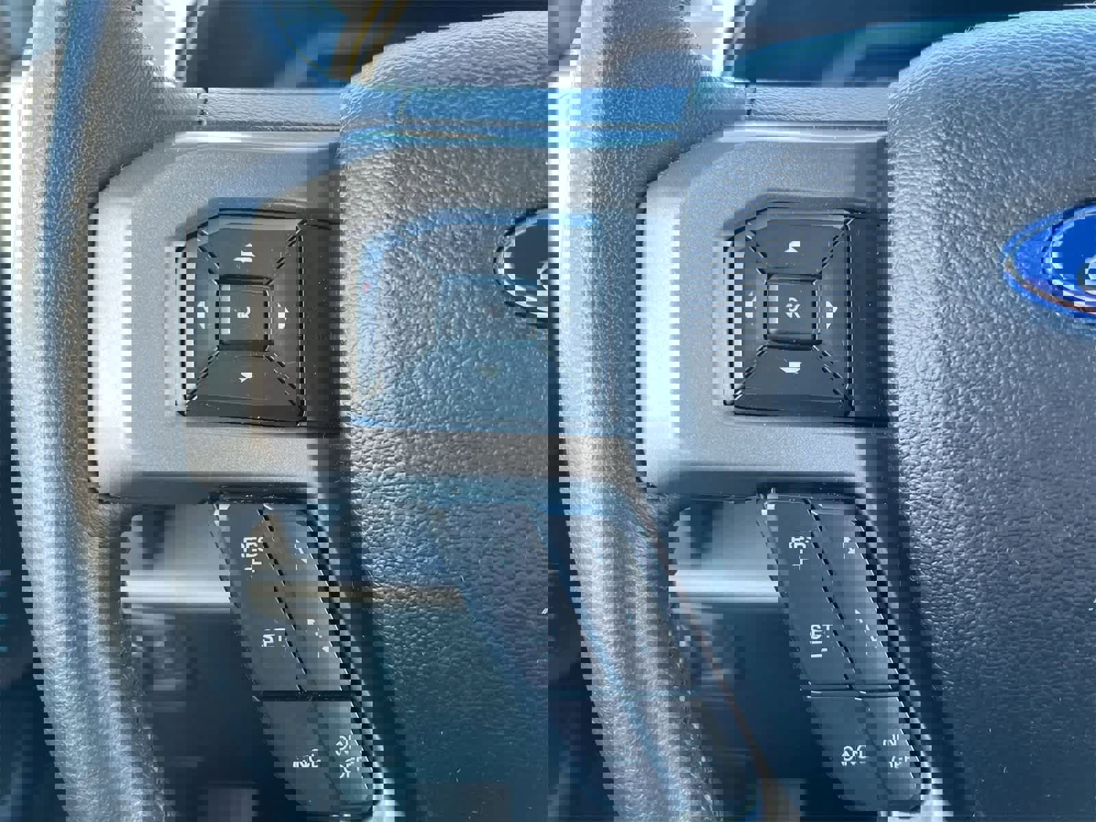 Used 2021 Ford Expedition Max XLT image 23