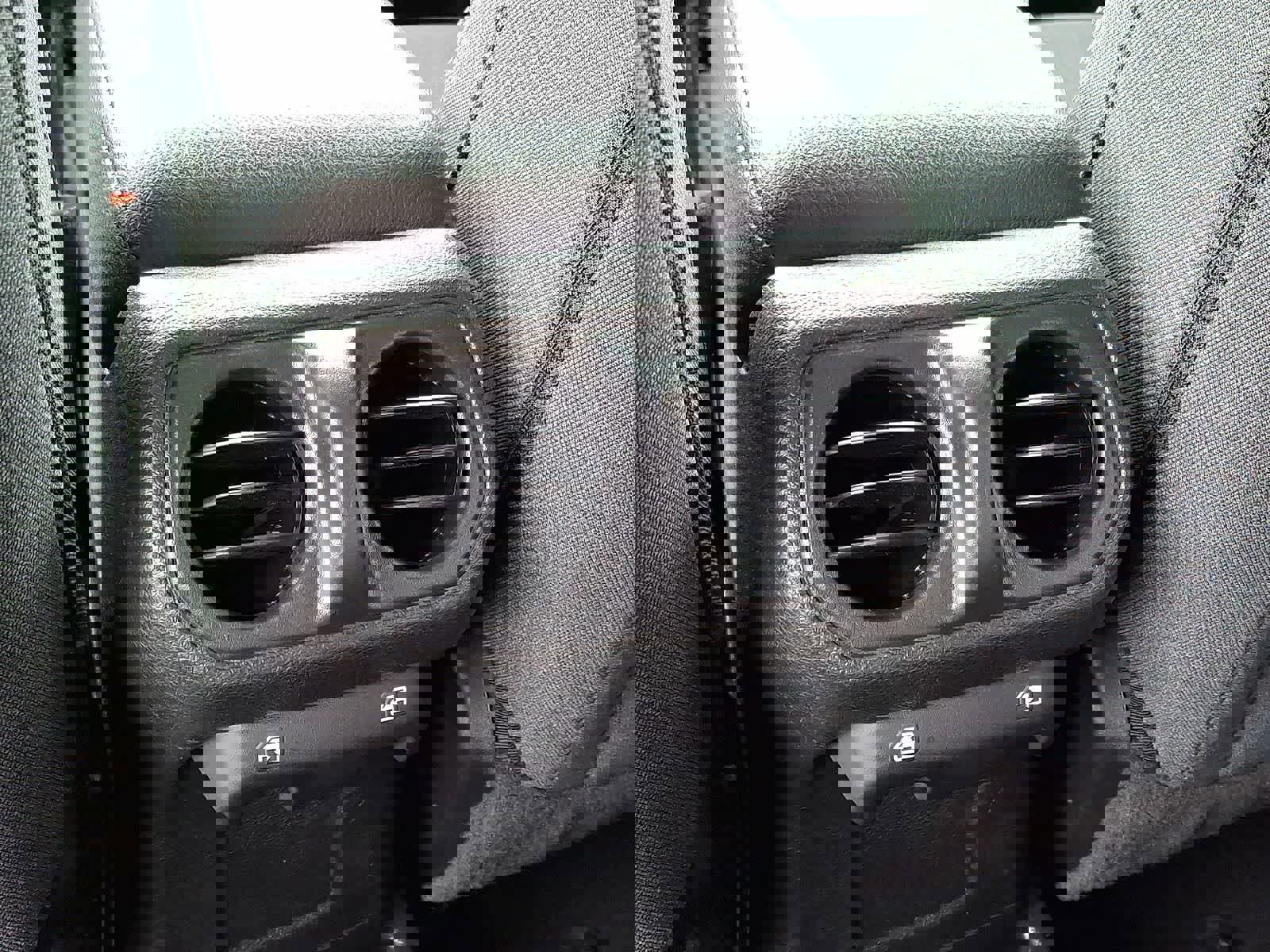 Used 2025 Jeep Wrangler Willys image 26