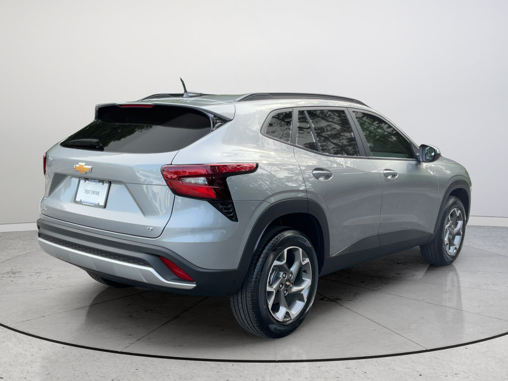 New 2026 Chevrolet Trax LT FWD image 7