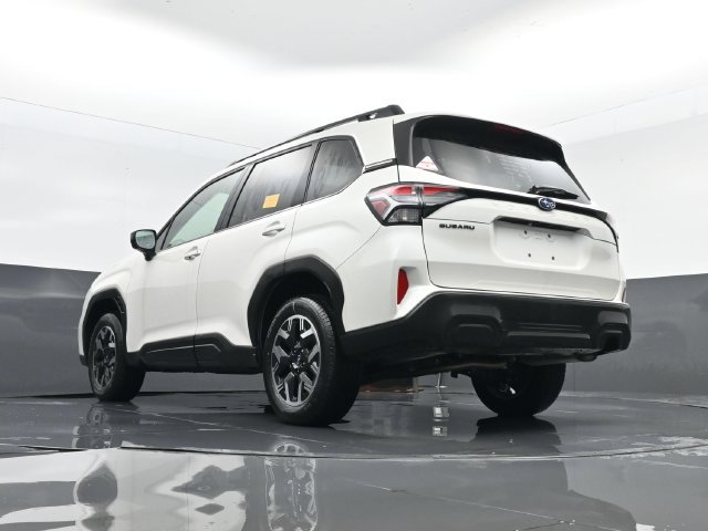 Used 2025 Subaru Forester Premium AWD/4WD image 26