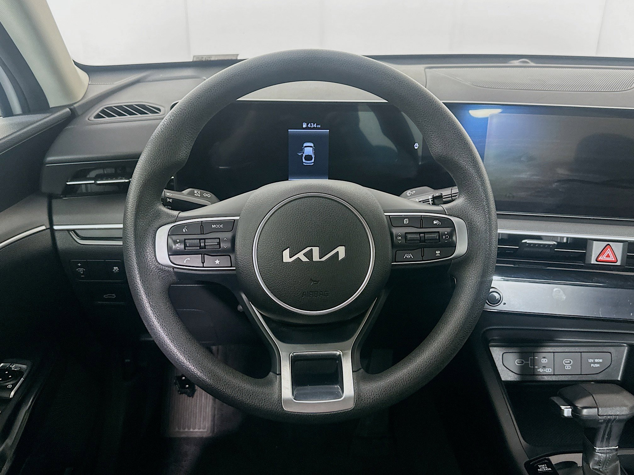 Used 2025 Kia K5 LXS image 18