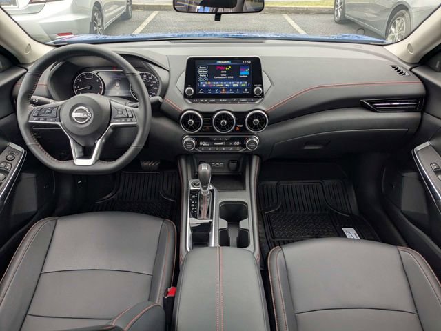 Used 2025 Nissan Sentra SR w/ SR Premium Package FWD image 13