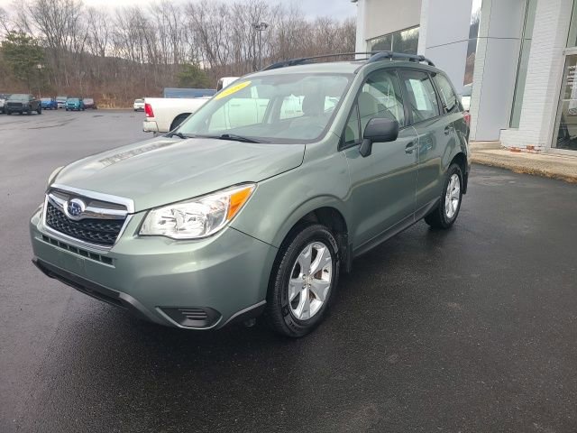 Used 2016 Subaru Forester 2.5i w/ Alloy Wheel Package