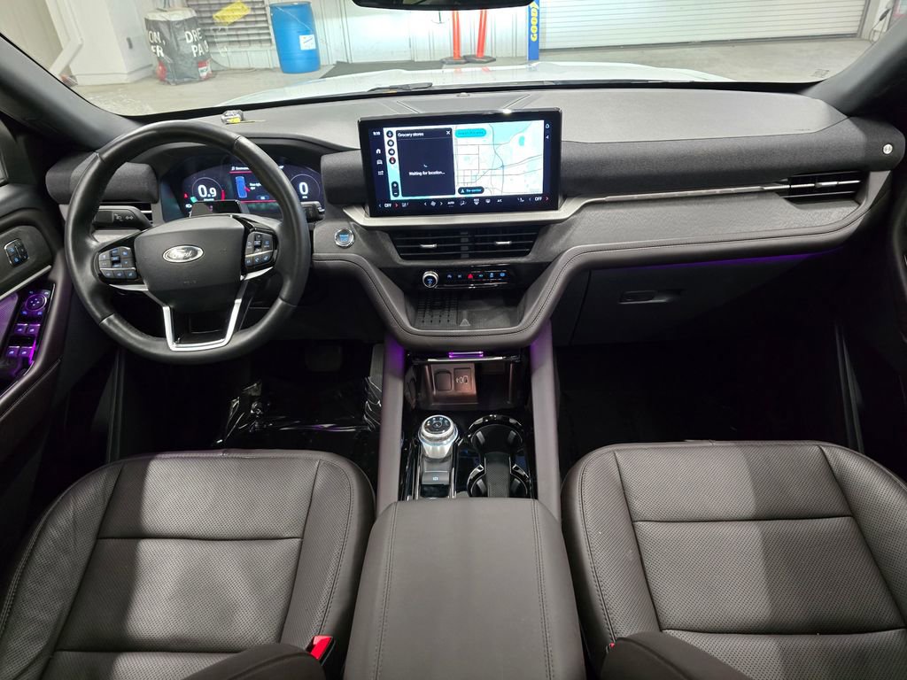 Used 2025 Ford Explorer Platinum w/ LUX Leather Package image 38