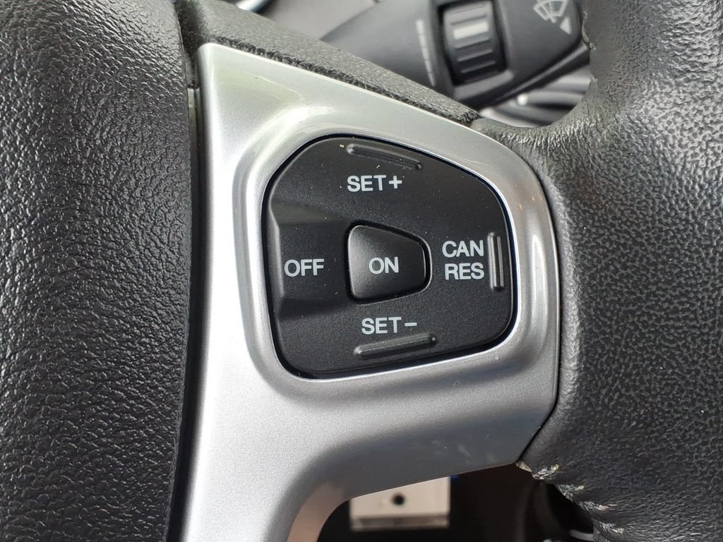 Used 2014 Ford Fiesta SE w/ Equipment Group 201A FWD image 9