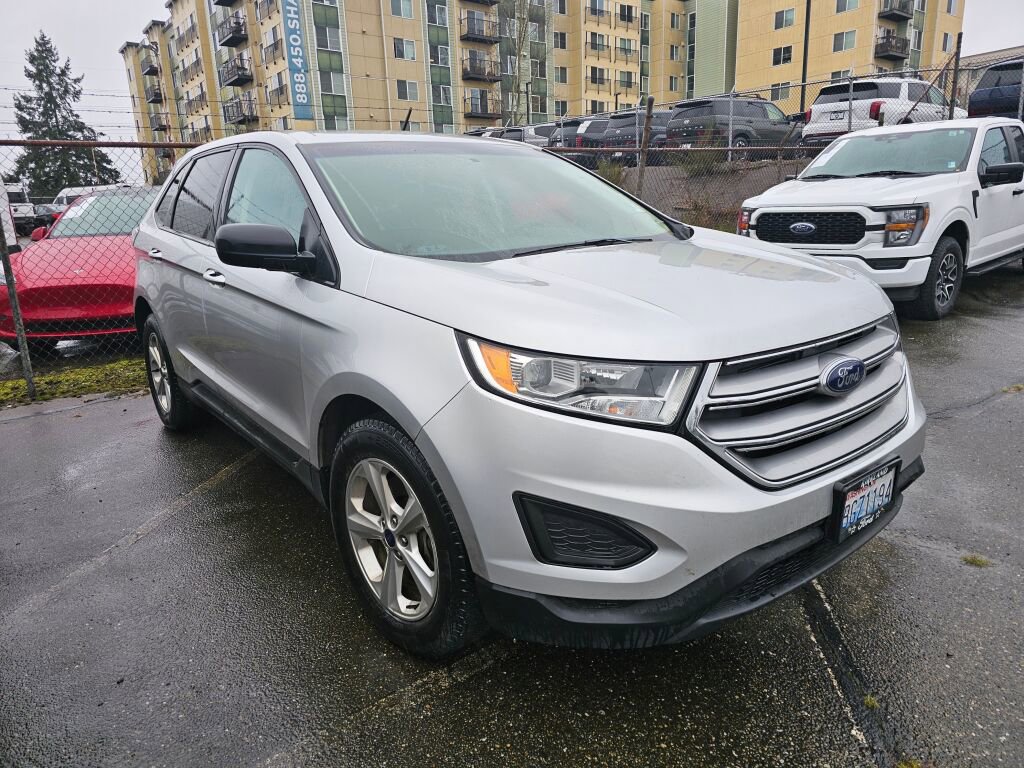 Used 2017 Ford Edge SE image 1