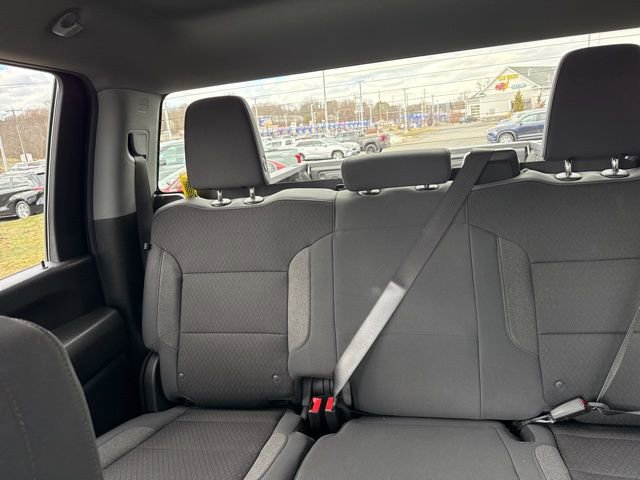 Used 2025 Chevrolet Silverado 2500 Custom w/ Custom Value Package image 30