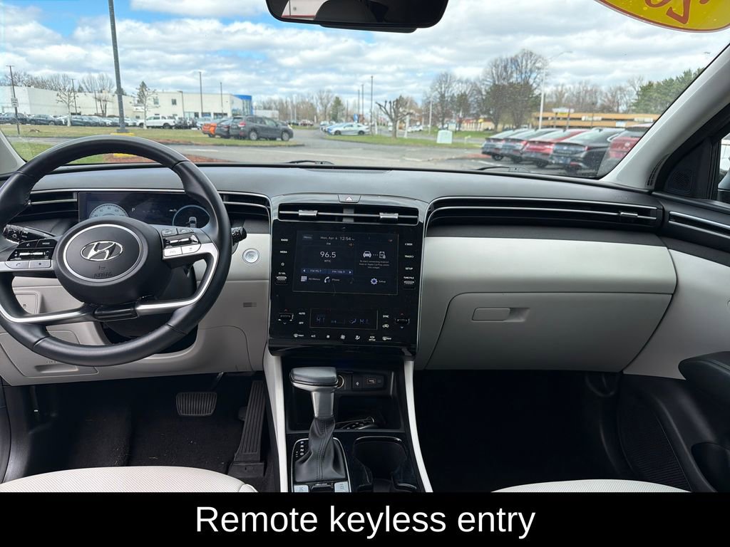 Used 2023 Hyundai Tucson SEL w/ Convenience Package image 12