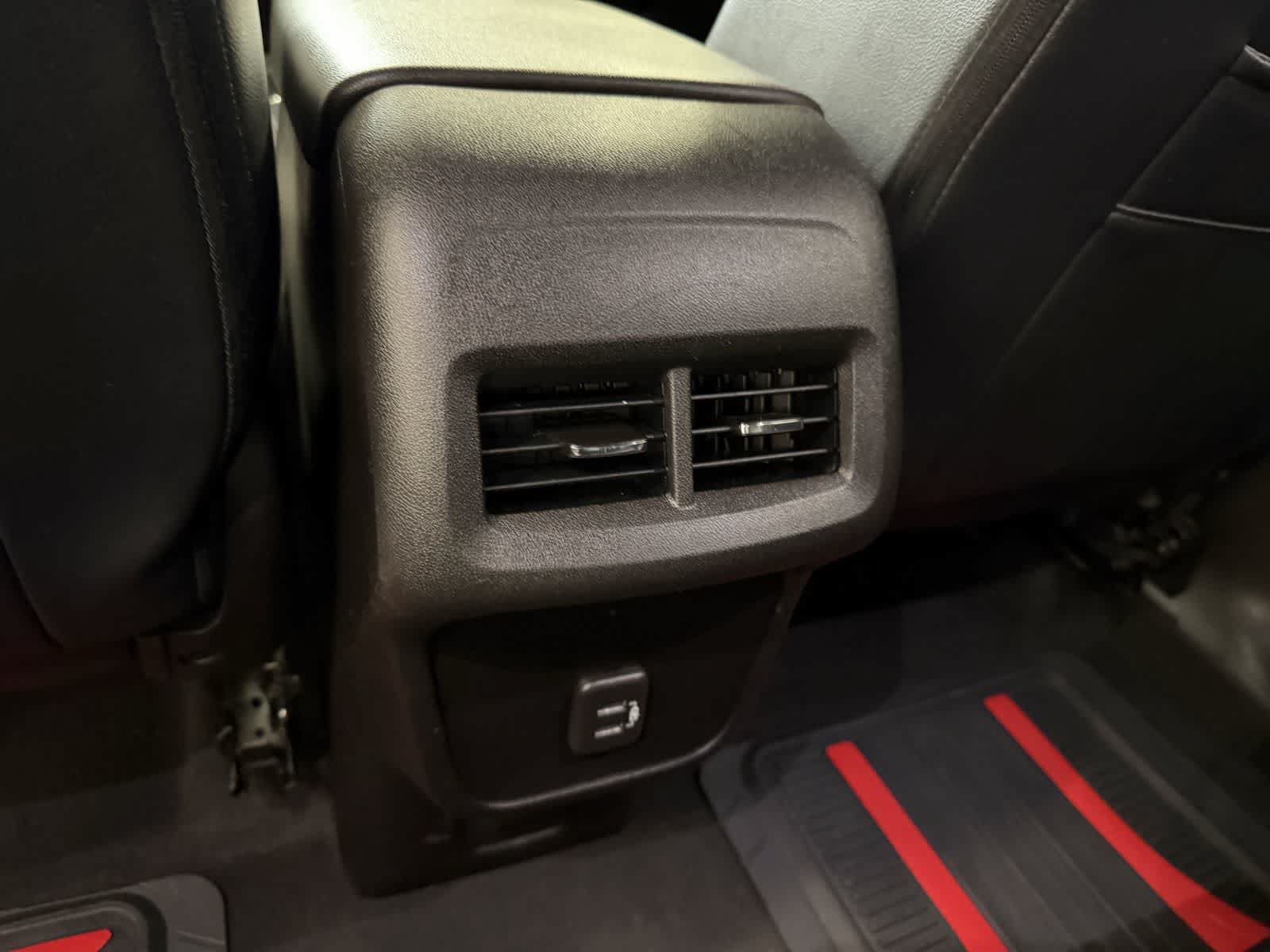 Used 2019 Chevrolet Equinox LT AWD/4WD image 13