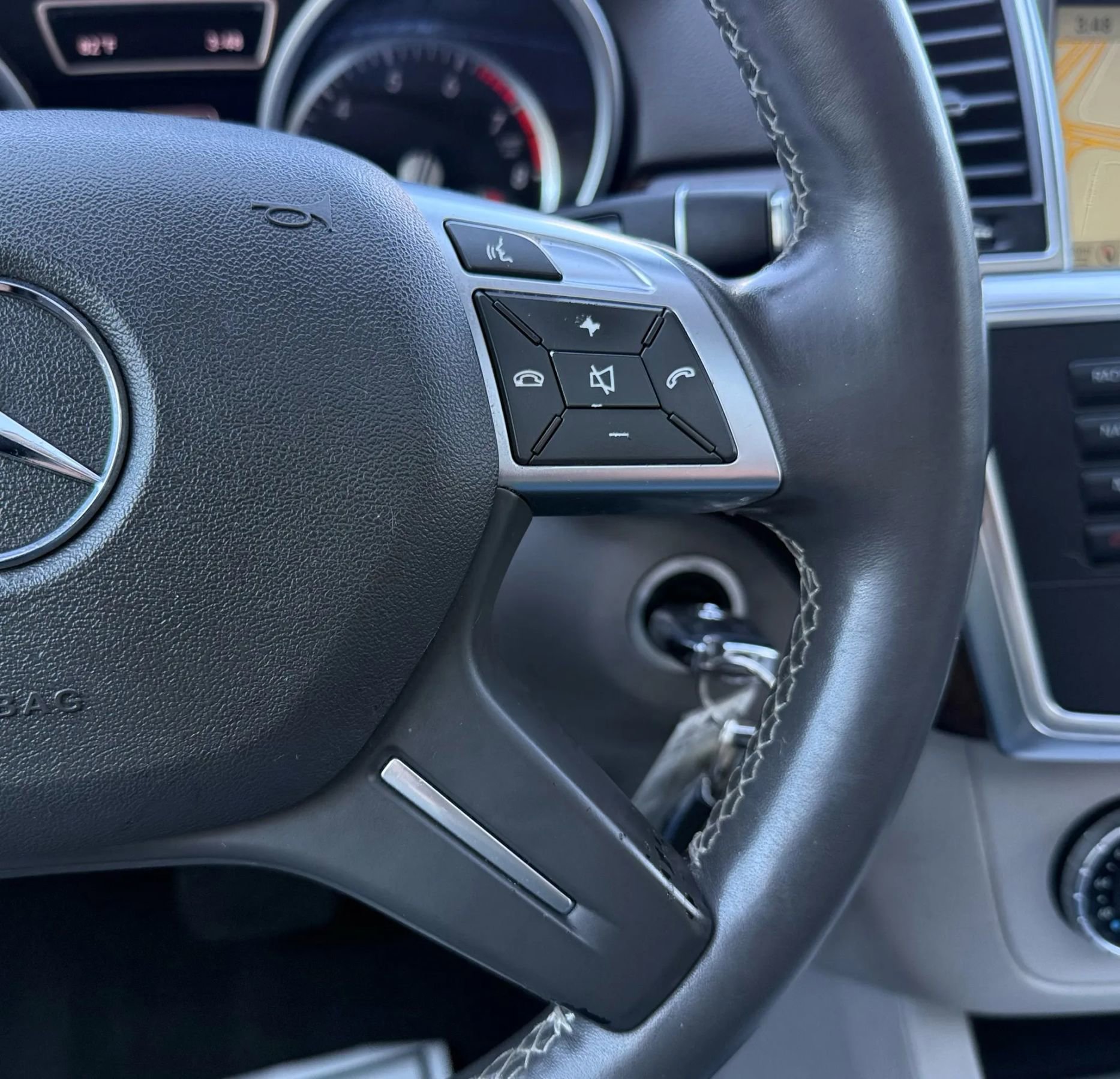 Used 2014 Mercedes-Benz ML 350 4MATIC w/ Premium 1 Package image 14