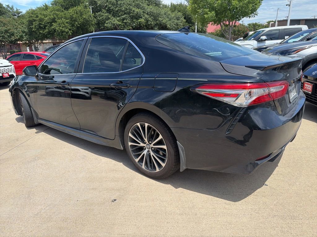 Used 2019 Toyota Camry SE FWD image 10