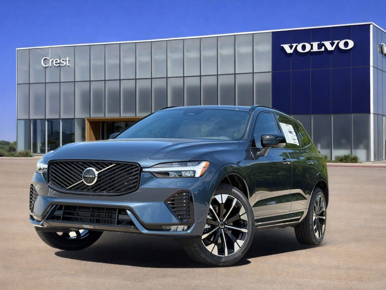 New 2026 Volvo XC60 B5 Plus