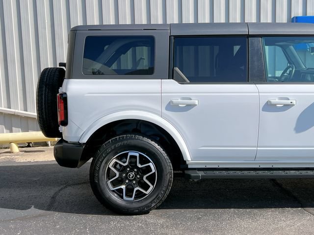 Used 2023 Ford Bronco Outer Banks AWD/4WD image 16