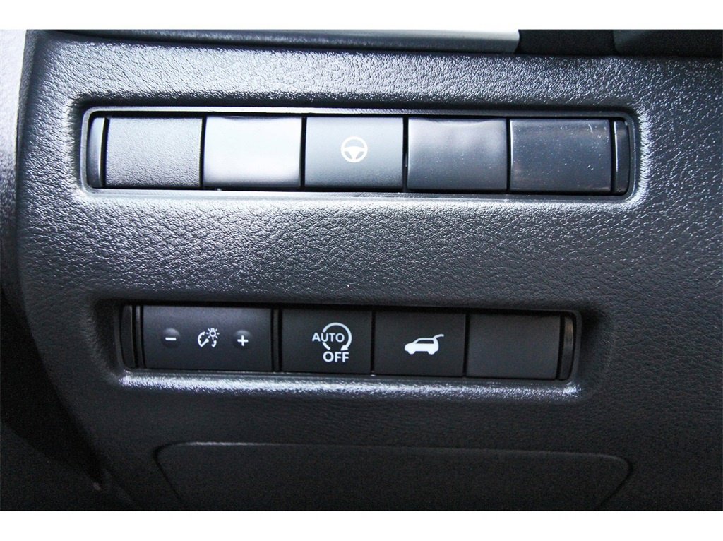 Used 2026 Nissan Rogue SV w/ SV Premium Package image 19