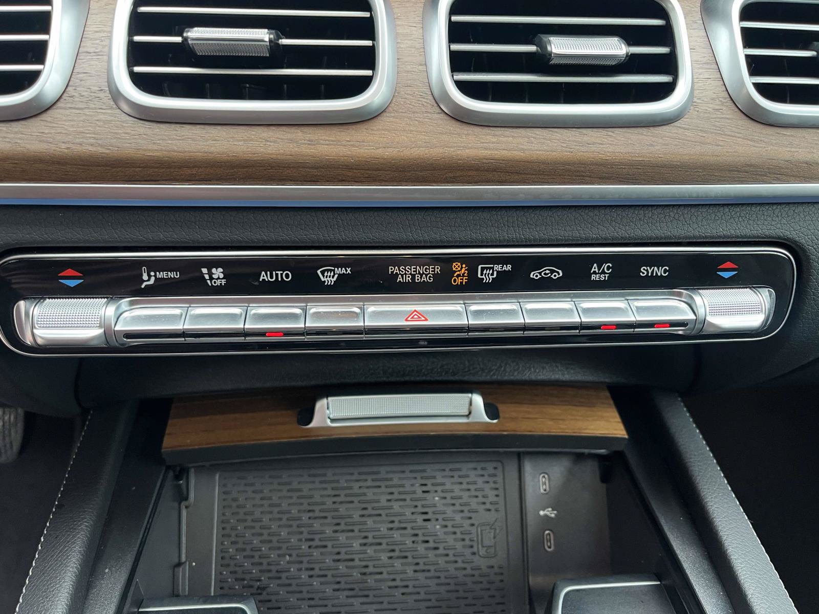 Certified 2025 Mercedes-Benz GLE 350 4MATIC image 31