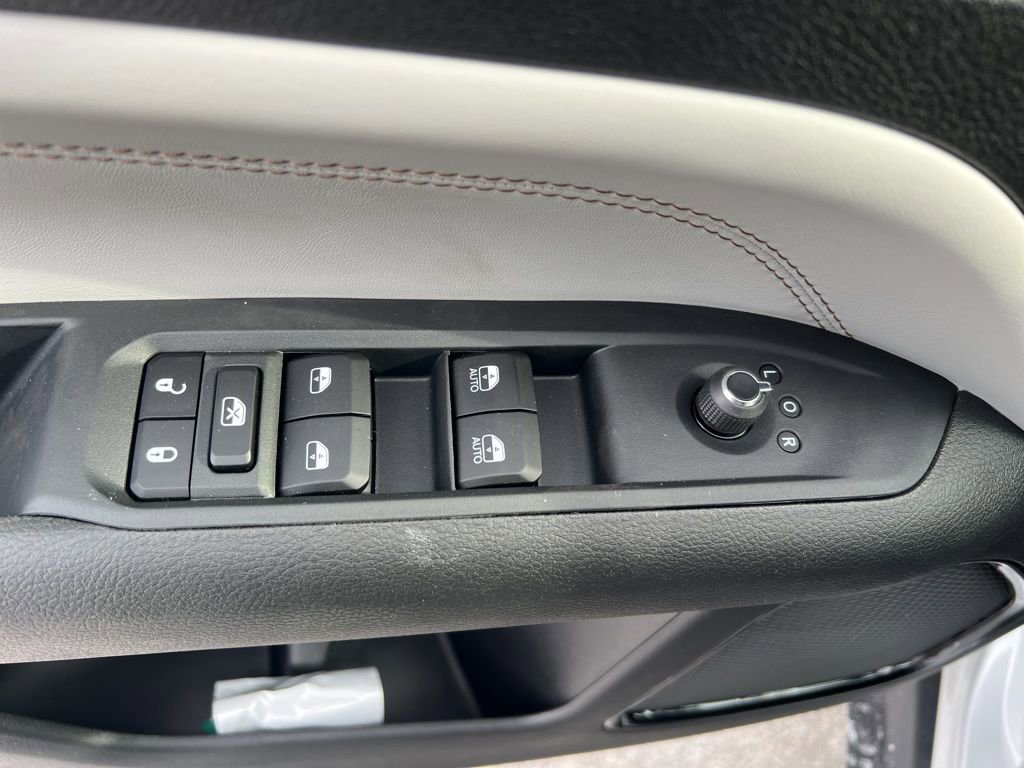 New 2026 Jeep Compass Limited image 19