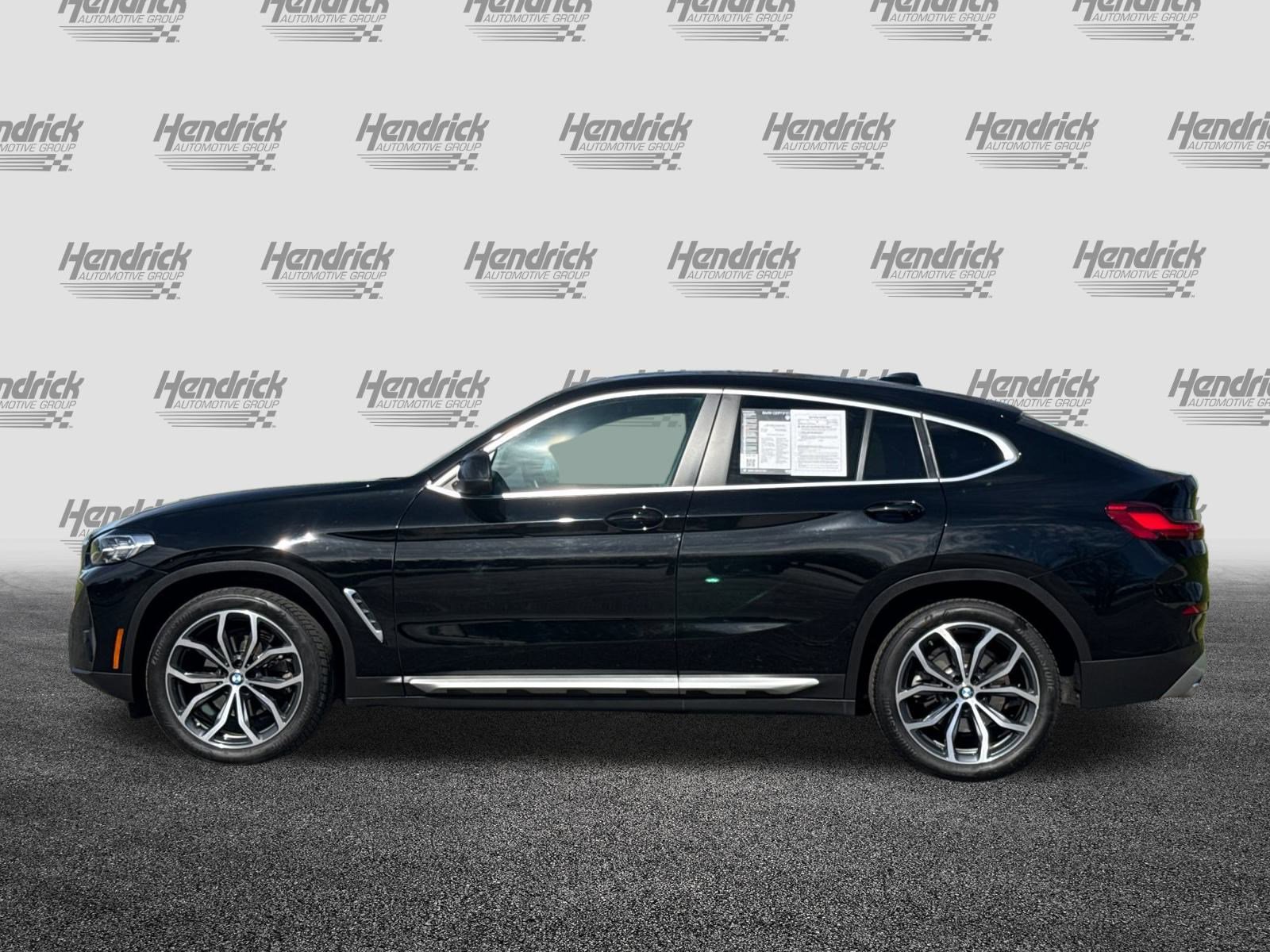 Certified 2023 BMW X4 xDrive30i w/ Premium Package image 8